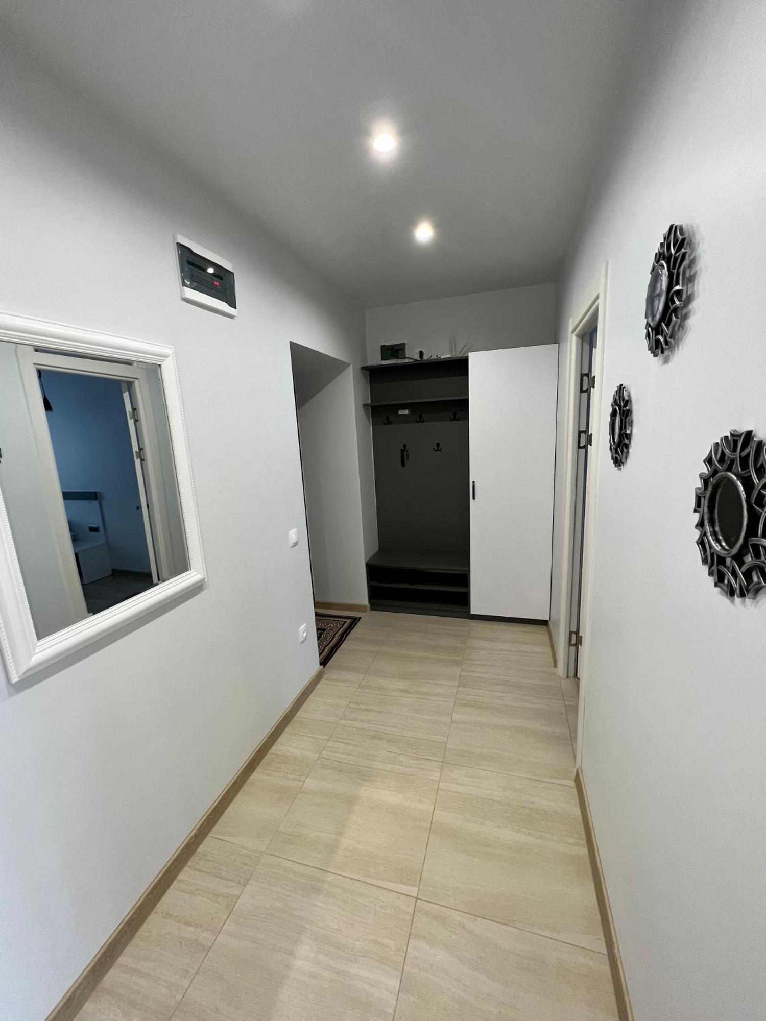 Apartment Premium In Center Ivano-Frankivsk Buitenkant foto